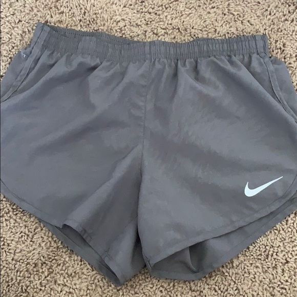 nike light grey shorts